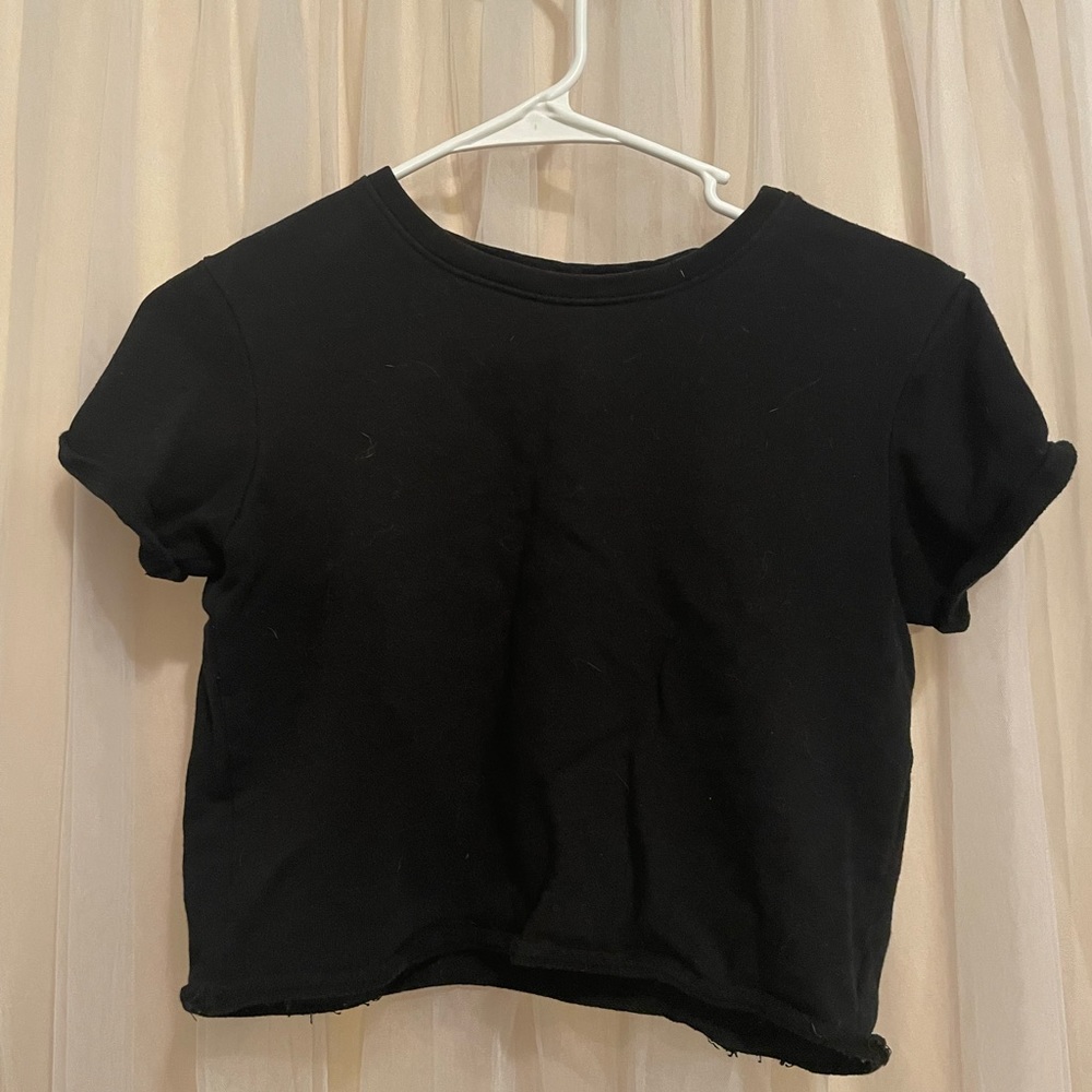 ALPHALETE cropped black tee, size small.